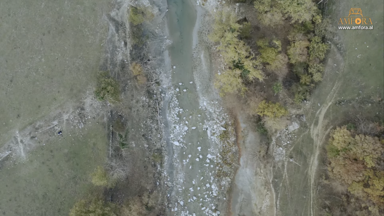 Gjurma e mbetur e Urës së Hoshtevës. Foto: Media Amfora