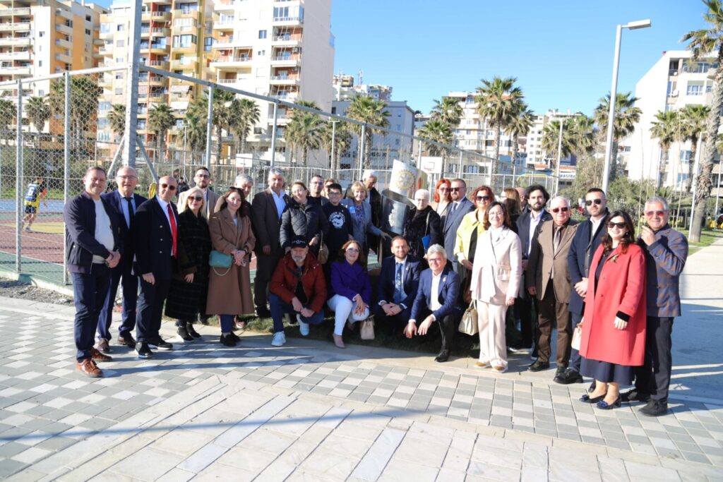 Inagurimi i instalacionit “Embracing the Ether”. Foto Rotary Durrës