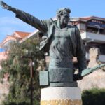 Monument of Mujo Ulqinaku in Durrës. Photo: Amfora Media