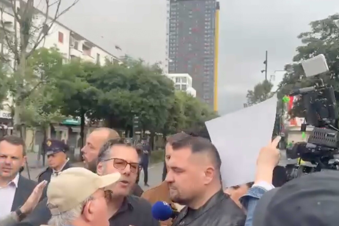 Pjesë nga video e konfliktit e ndarë nga Asociacioni i Gazetarëve të Shqipërisë