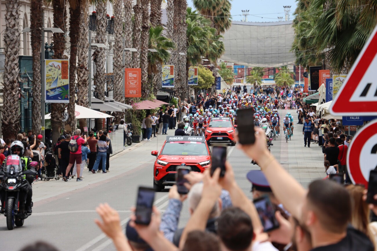 Qytetarët në Bulevardin Epidamn. Foto: Media Amfora