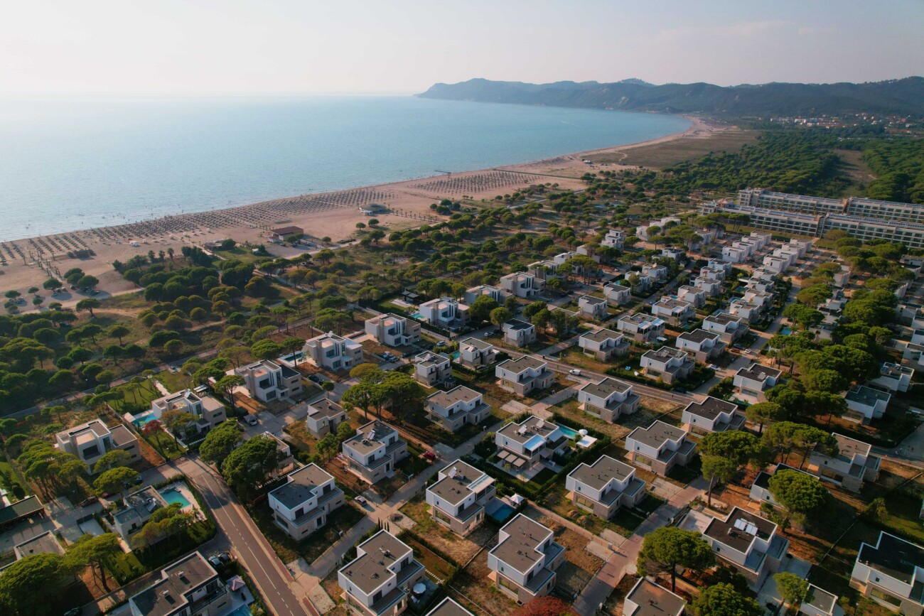 Resortet në Gjirin e Lalzit. Foto Media Amfora