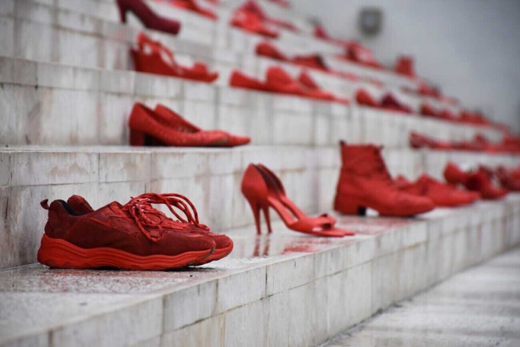 The "Red Shoes" anti-violence campaign in Durrës. Photo: Amfora Media