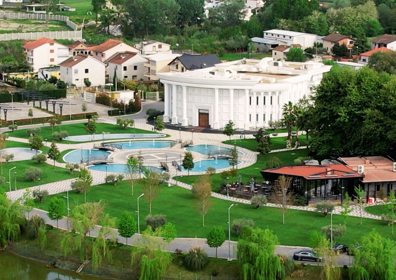 Kompleksi Ajman Park Resort në Shijak. Foto Media Amfora
