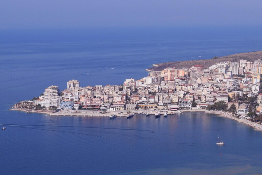 Porti dhe qyteti i Sarandës. Foto: Media Amfora