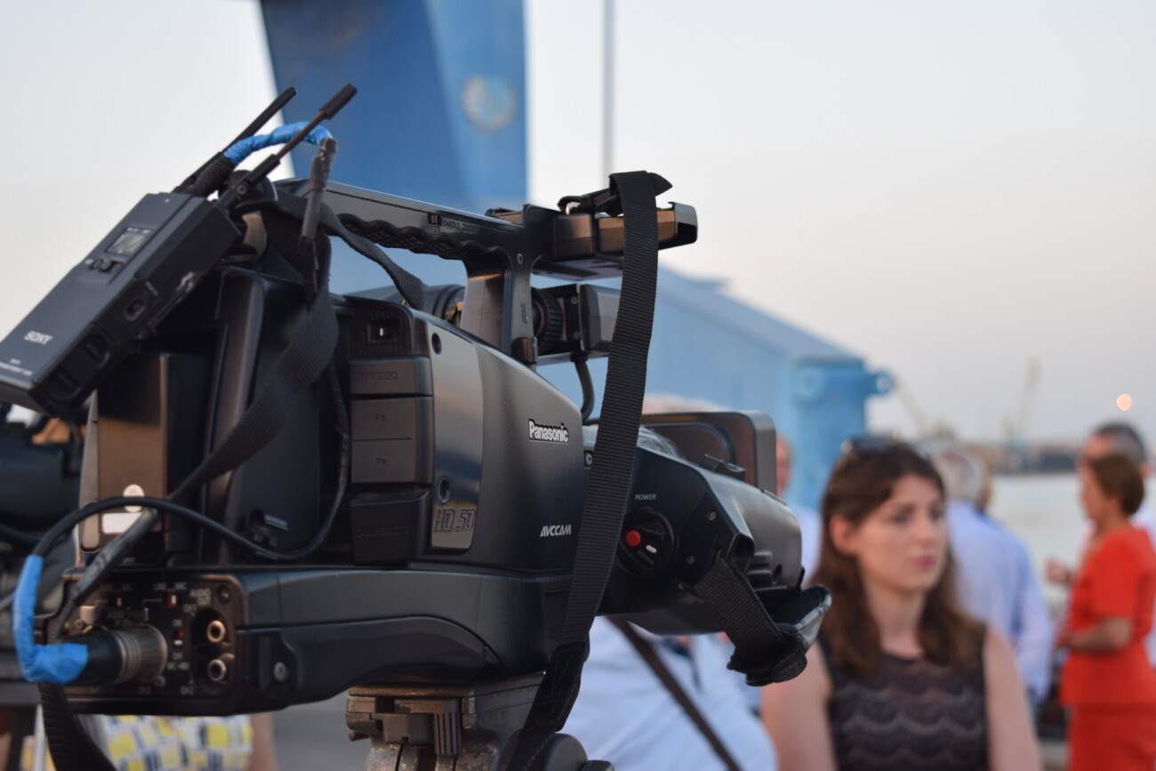 Ilustrim nga një transmetim mediatik. Foto Media Amfora