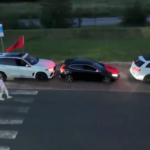 Dhjetëra shqiptarë udhëtuan nga diaspora për t'iu bashkuar protestave në Shqipëri. Foto per Amfora.al nga Elton Laska
