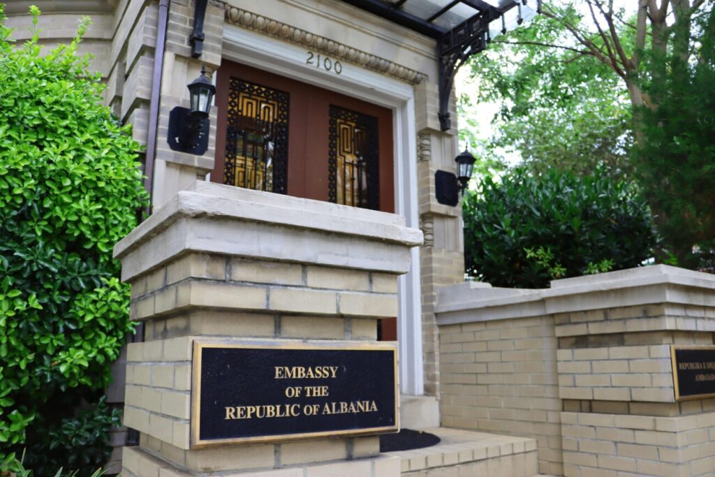 Ambasada e Shqipërisë në Uashington. Foto: Media Amfora